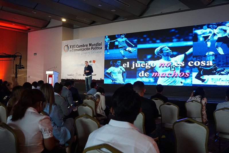 Fernando Dopazo en la XVI Cumbre Mundial Monterrey
